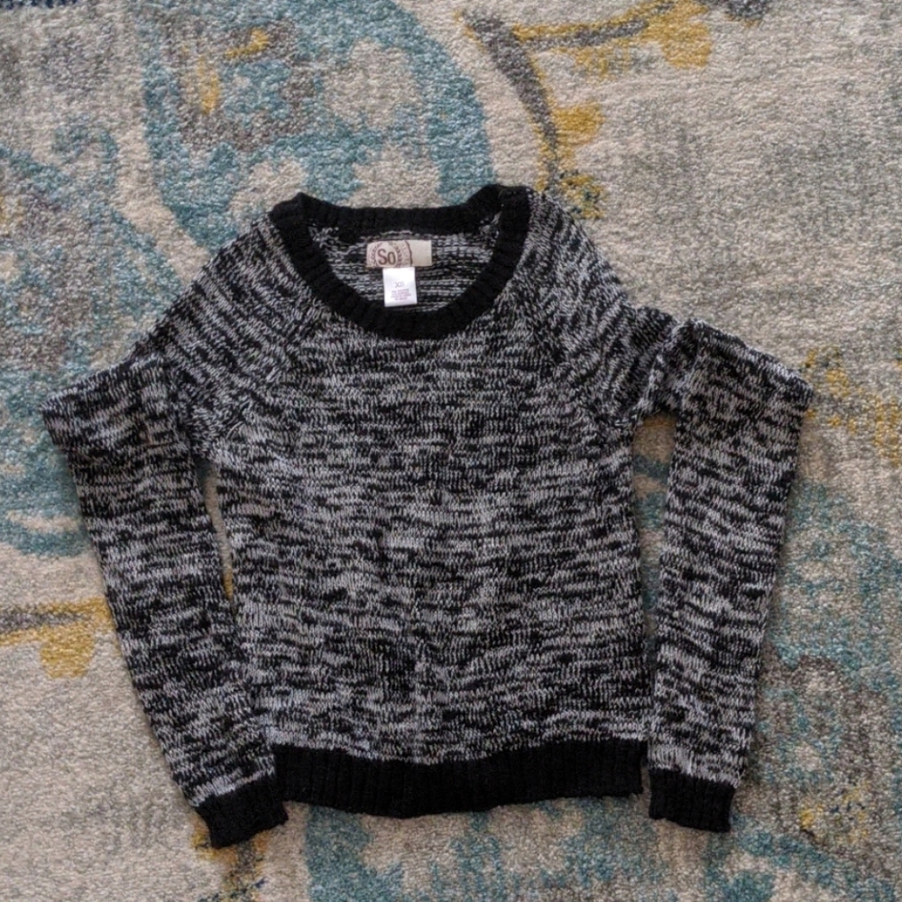 2 for $10 ⭐Women's Xsmall Crop Top Sweater